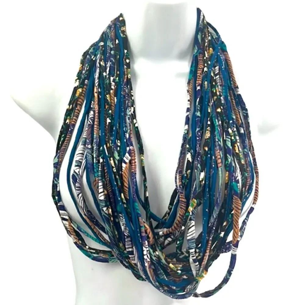 Dona Bela Shreds Shred Lite upcycled fabric necklace scarf boho jewelry NEW NWOT
